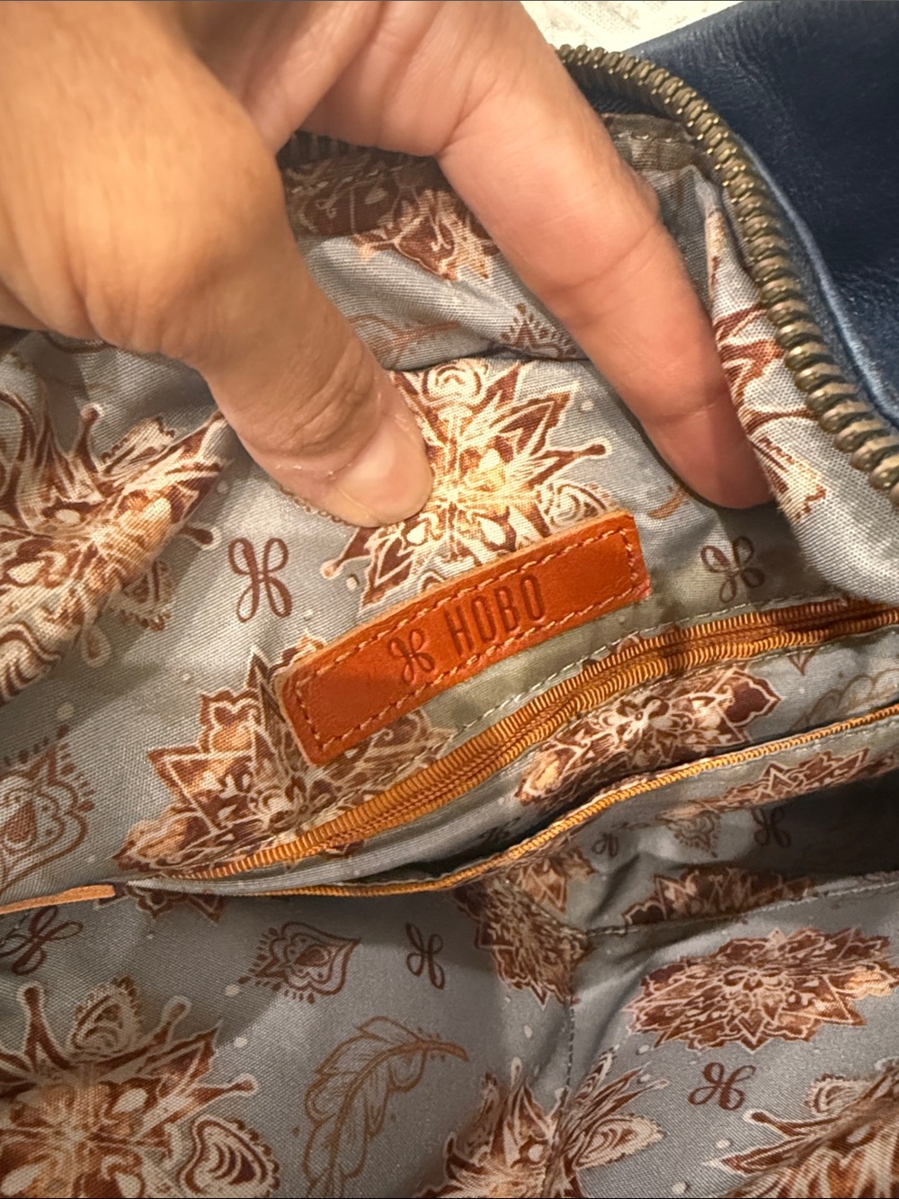 Hobo Shoulder bag - Picture 7 of 10